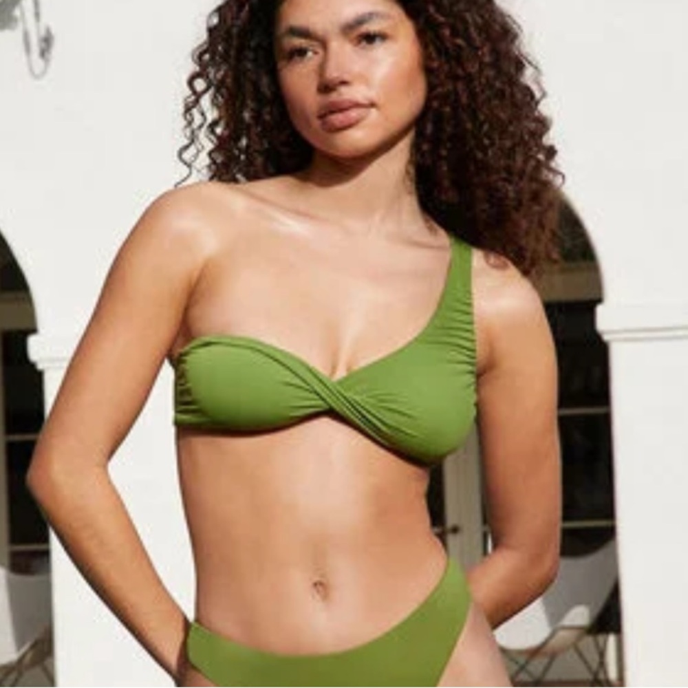 Selina Rae Green The Aubrey One Shoulder Bandeau Bikini Top Twisted Front Small